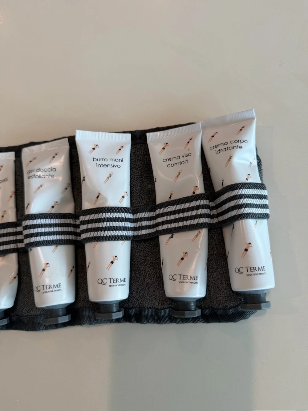 QC TERME spa & resort Towel Bag - bundle set - 'Relax and Travel'